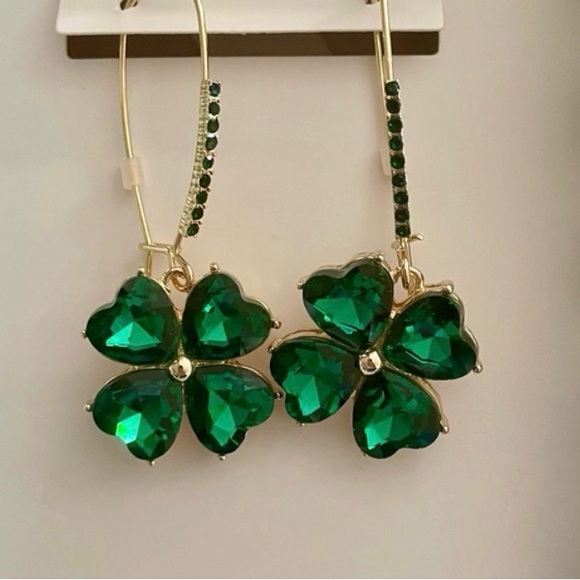 New Betsey Johnson 4 Leaf Lucky Clover drop earrings - Picture 9 of 12